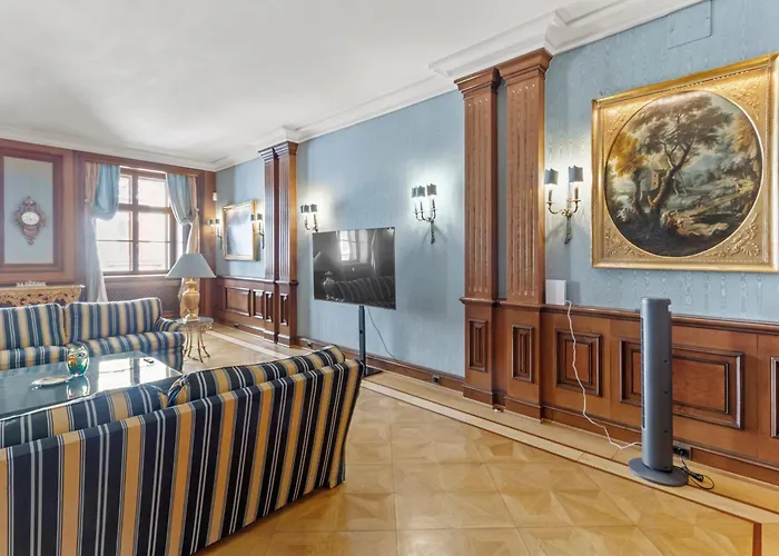 Feel History & Enjoy Luxury