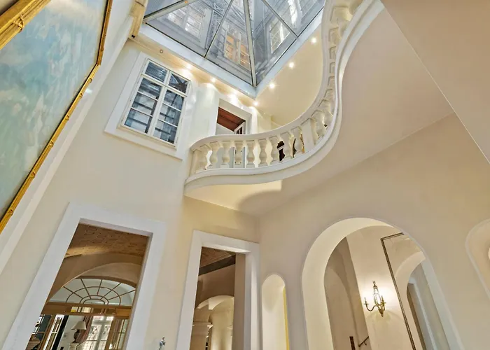 Feel History & Enjoy Luxury Appartement *