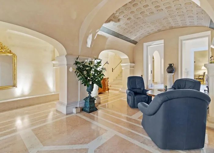 Feel History & Enjoy Luxury * Vienne