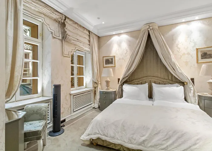 Feel History & Enjoy Luxury Appartement