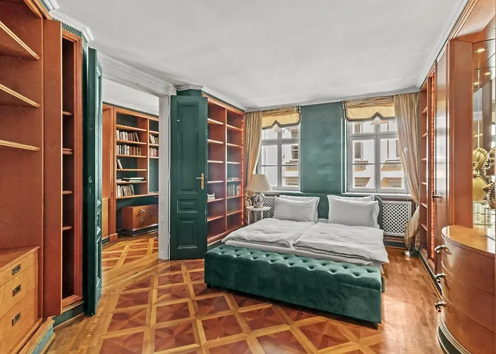 Feel History & Enjoy Luxury Appartement