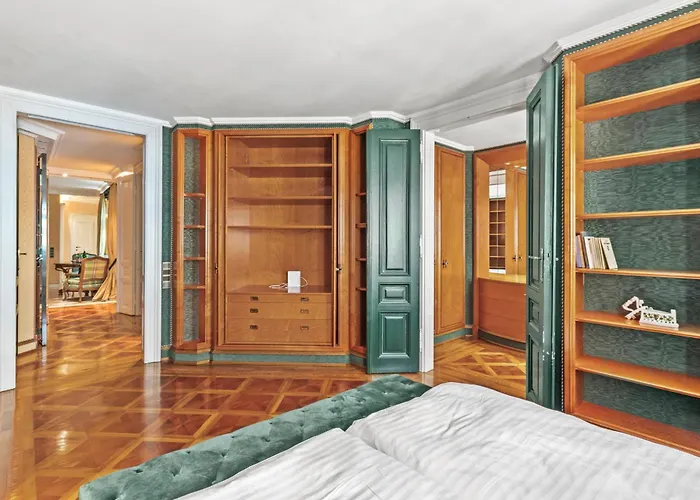 Feel History & Enjoy Luxury Appartement *